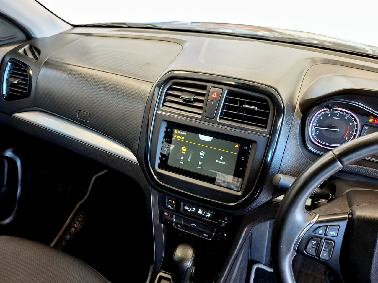 Suzuki Vitara BREZZA 1.5 GLX A/T