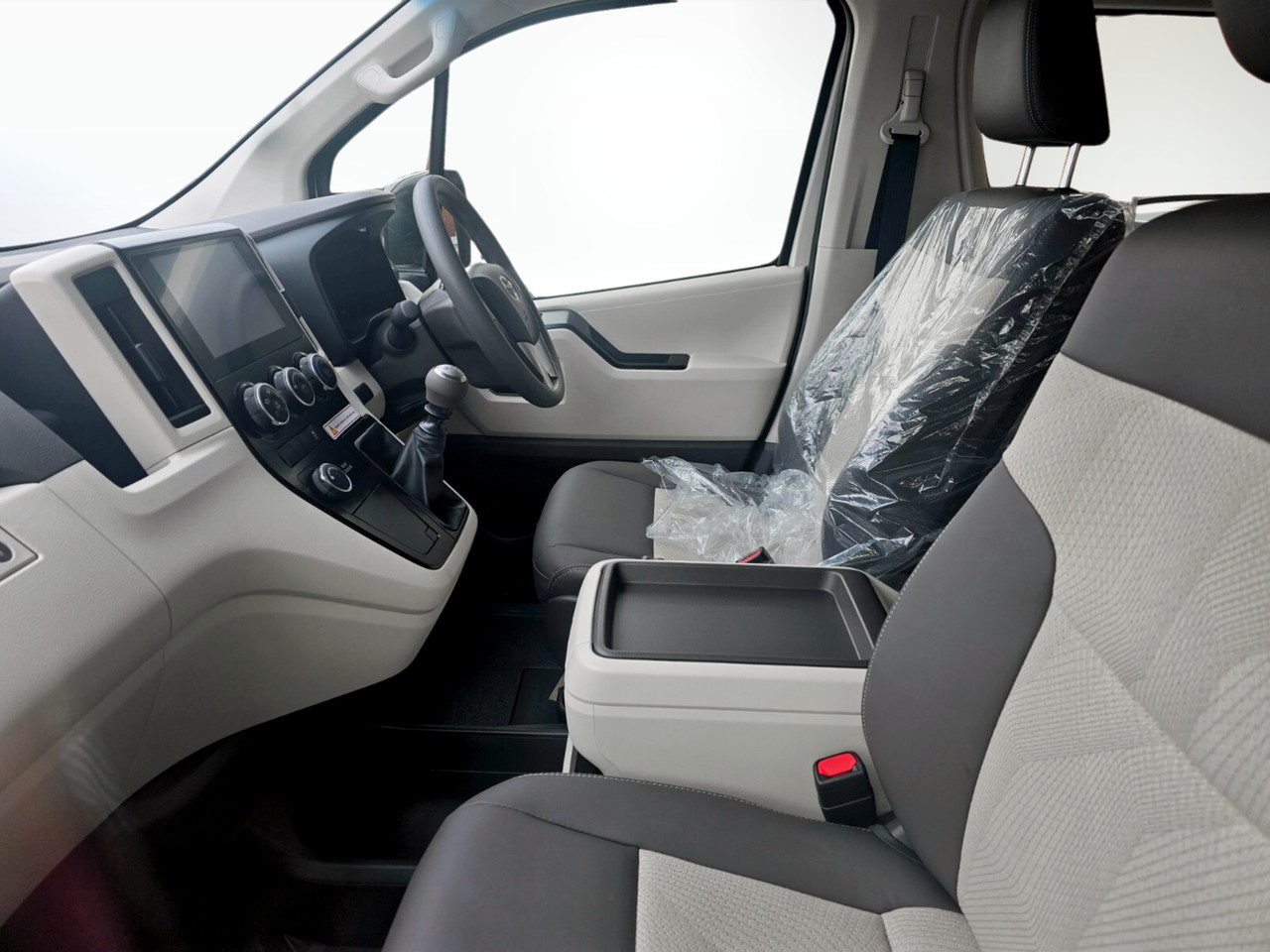 Toyota QUANTUM 2.8 SLWB BUS 14-SEATER GL MANUAL
