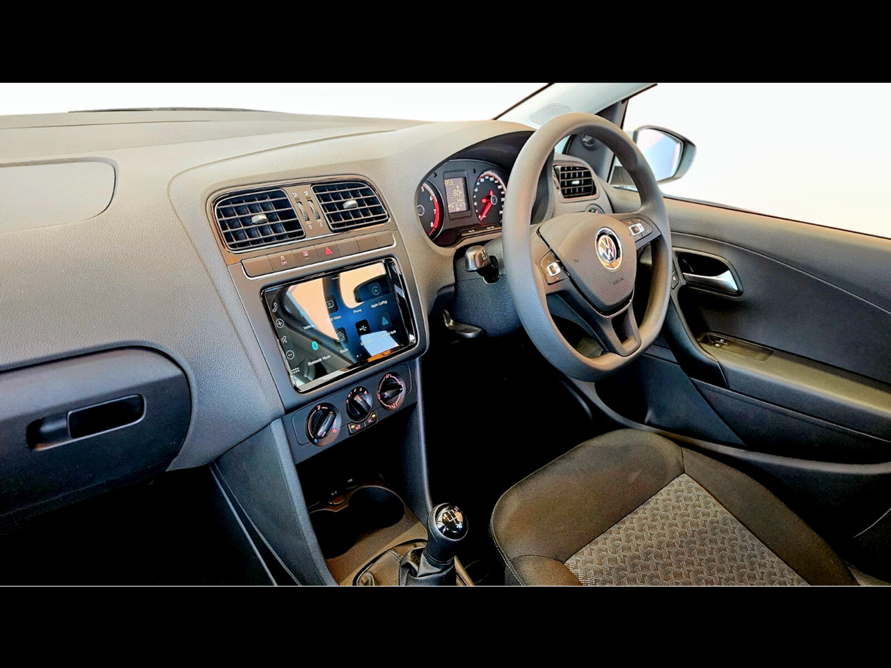 Volkswagen POLO VIVO 1.4 LIFE