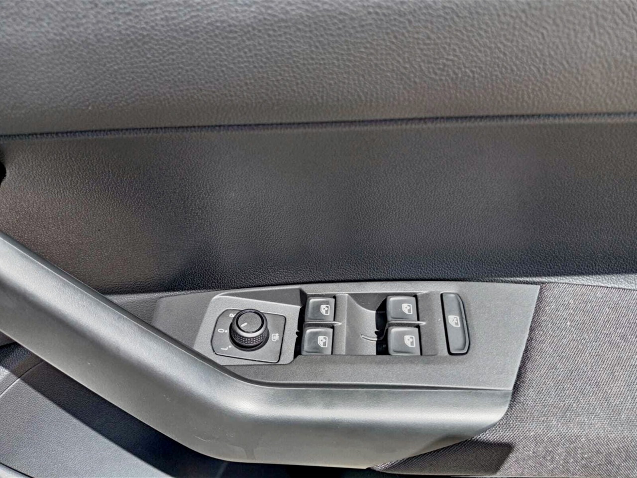 Volkswagen Polo HATCH 1.0TSI 70KW