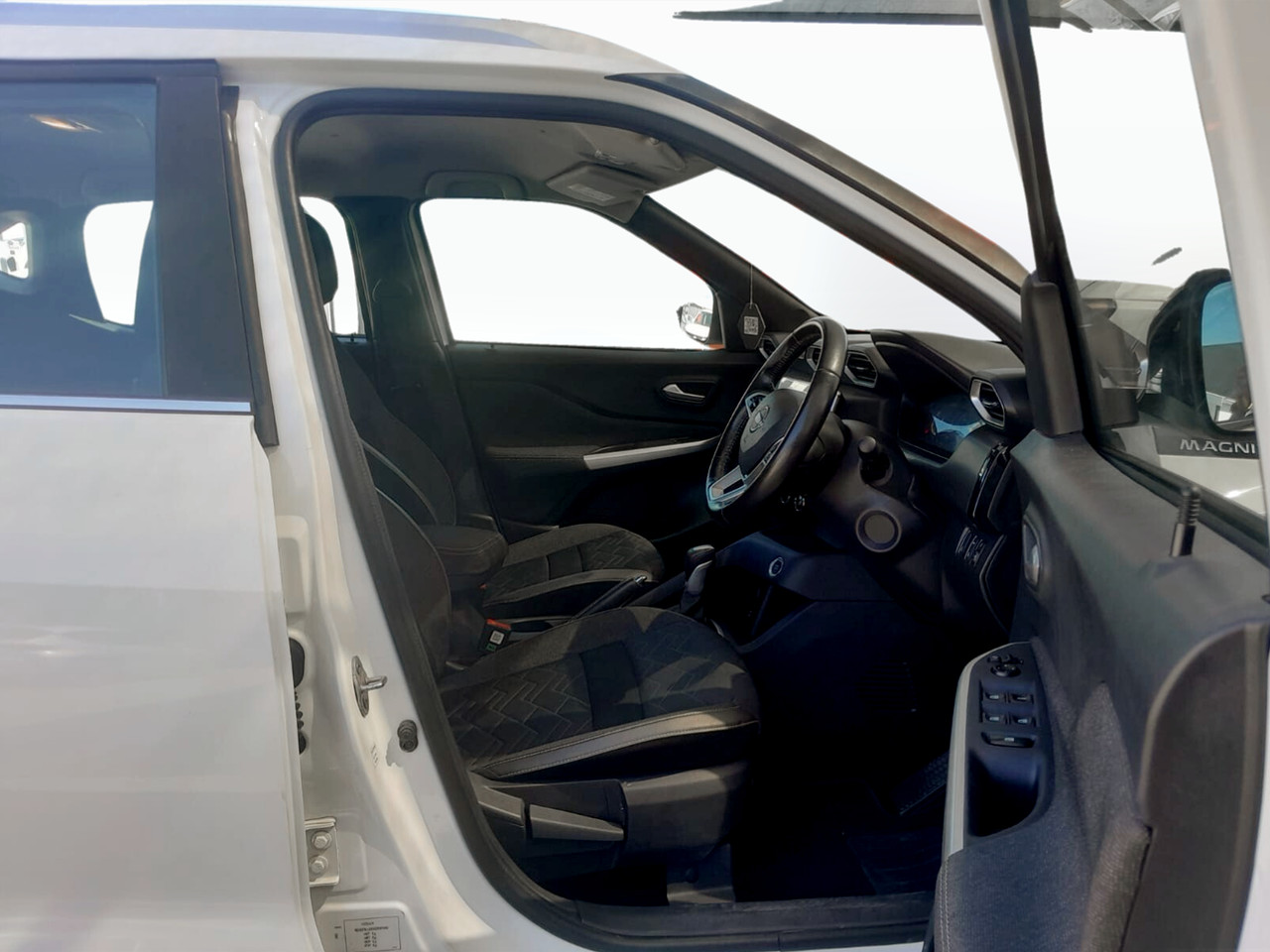 Nissan MAGNITE 1.0 TURBO ACENTA PLUS AUTO