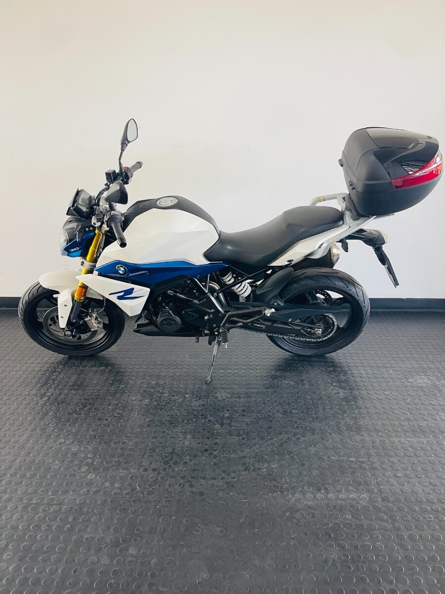 BMW G310 R LIGHT WHITE