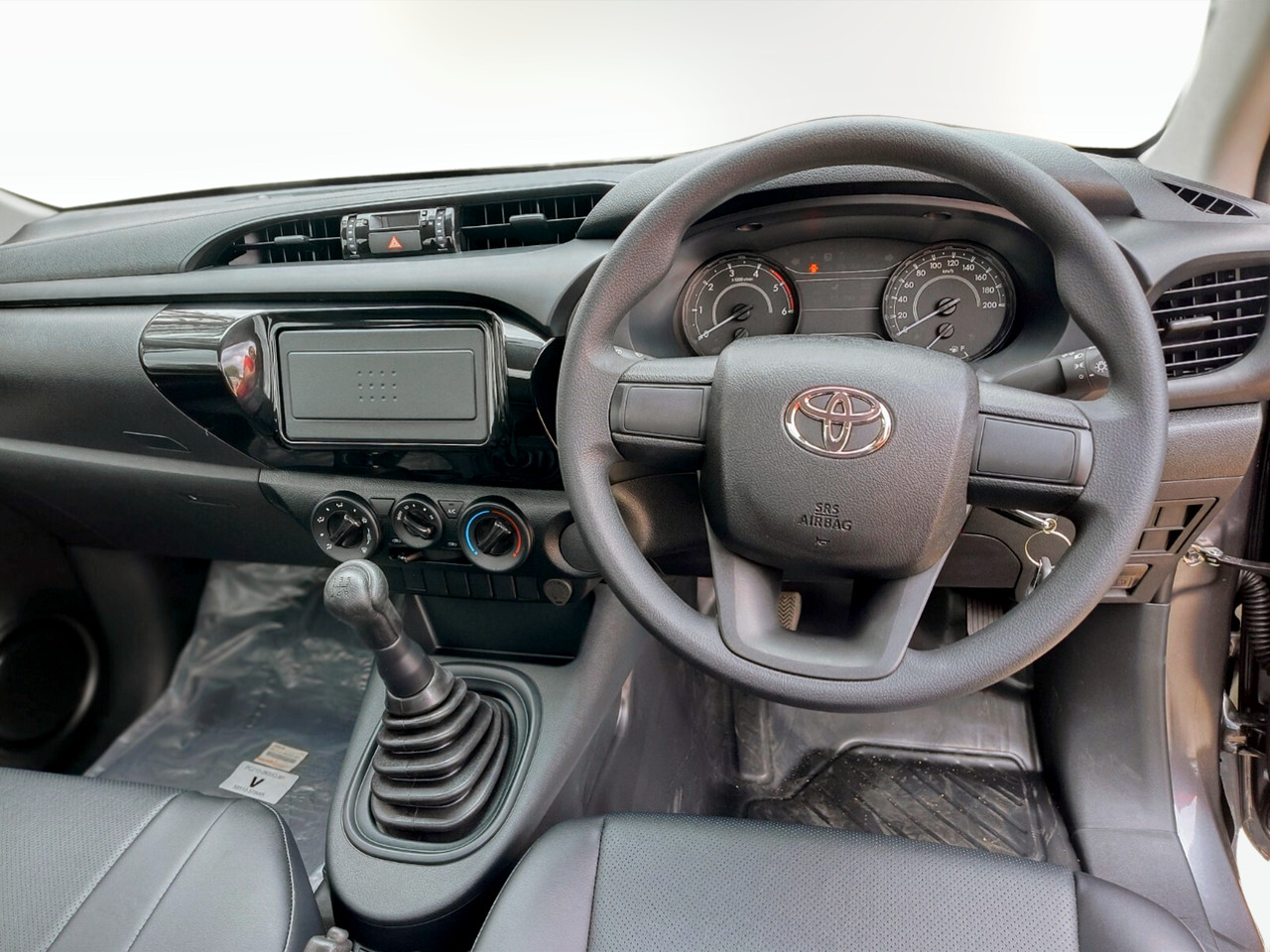 Toyota Hilux 2.4GD SINGLE CAB S (AIRCON)