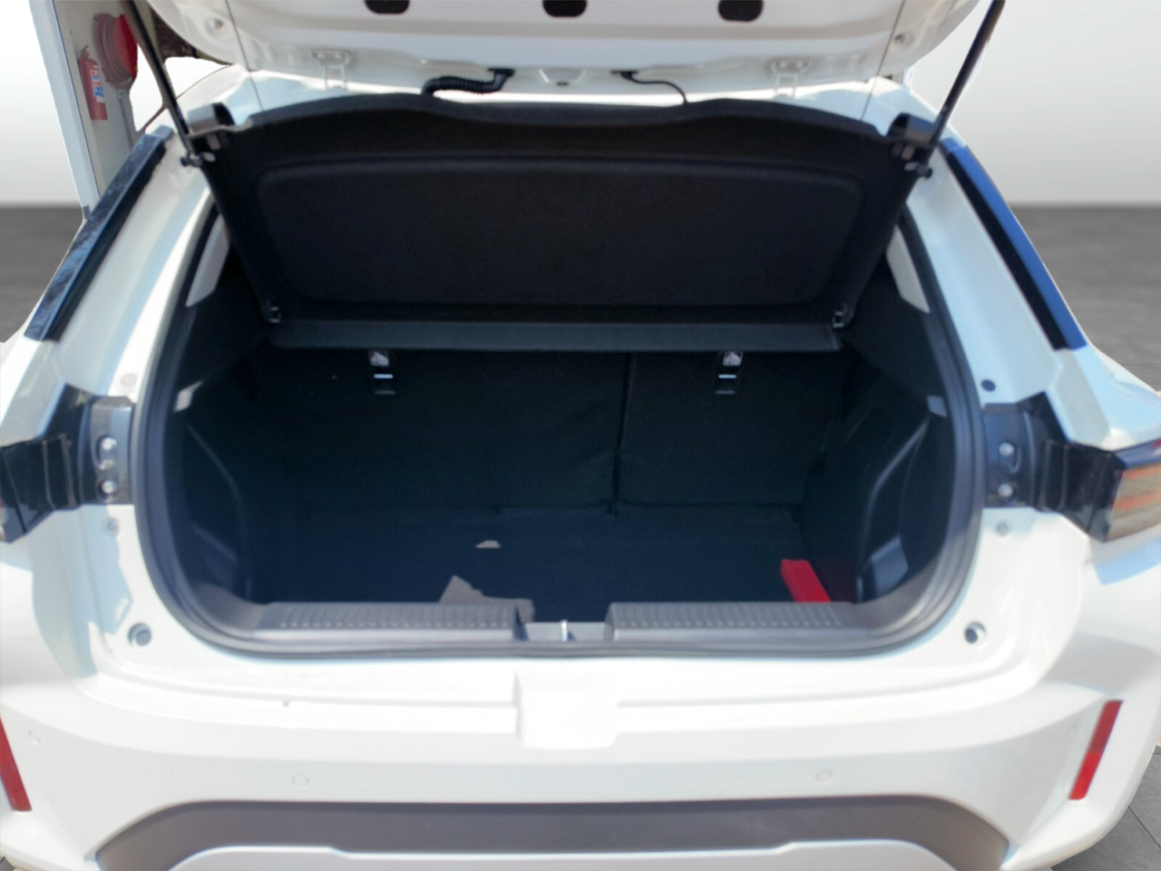 Toyota STARLET CROSS 1.5 XR AUTO