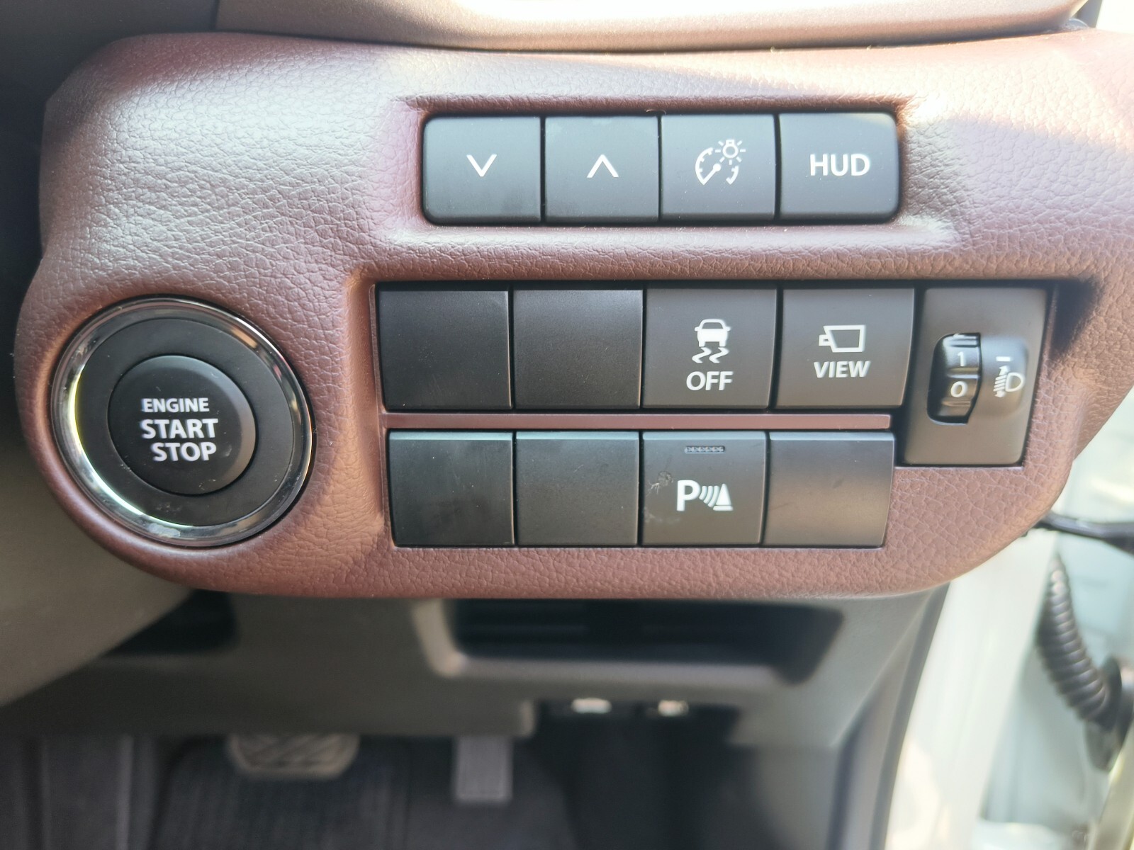 Toyota STARLET CROSS 1.5 XR AUTO