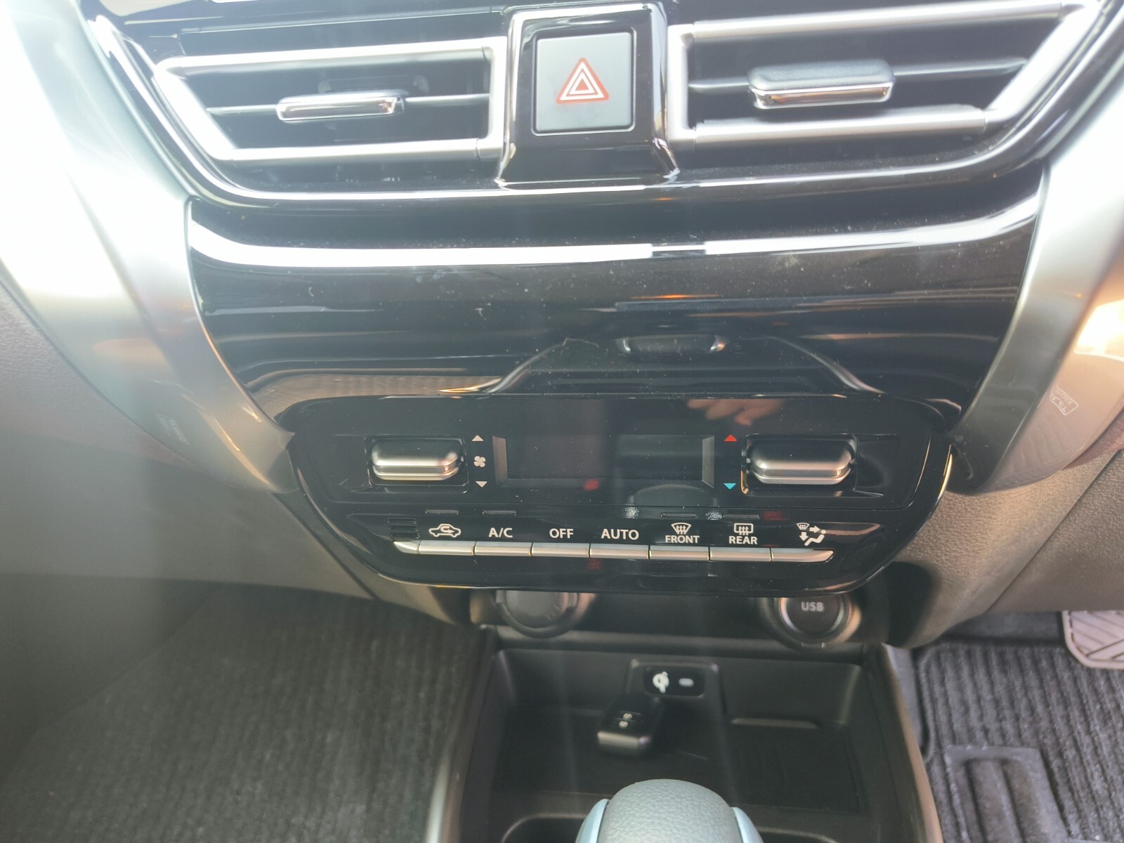Toyota STARLET CROSS 1.5 XR AUTO