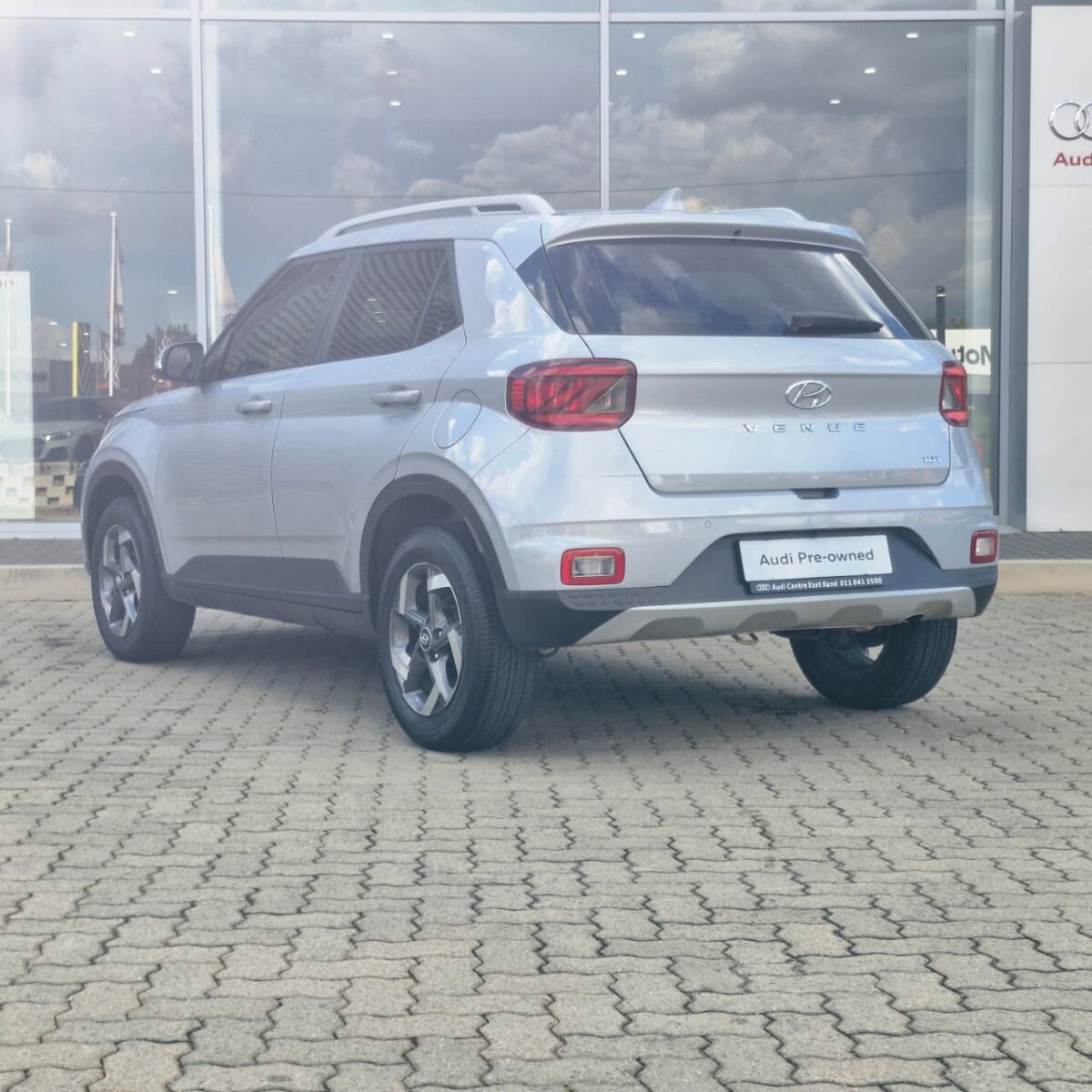 Hyundai VENUE 1.0T FLUID LIMITED EDITION