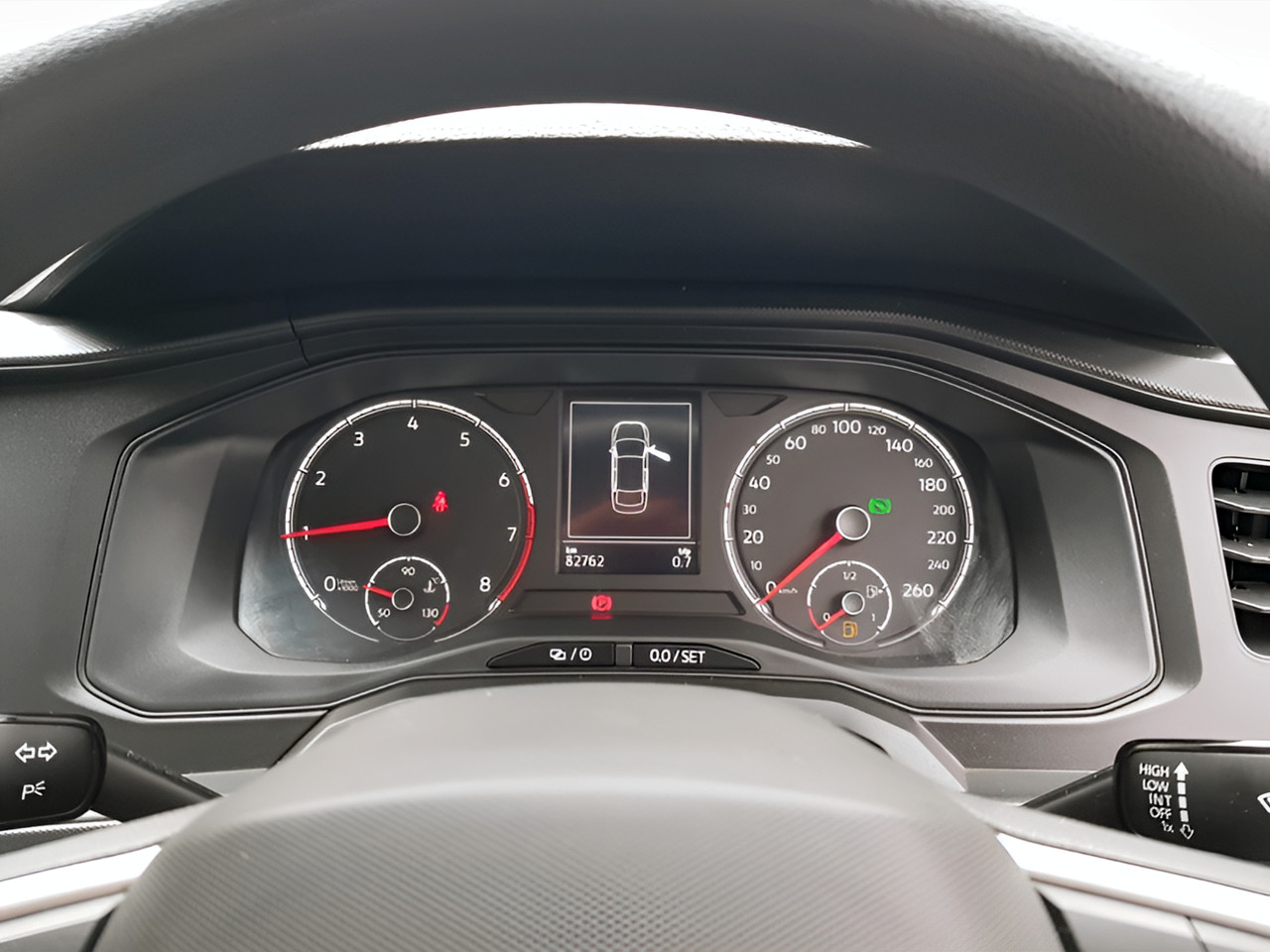 Volkswagen Polo SEDAN 1.0TSI STYLE