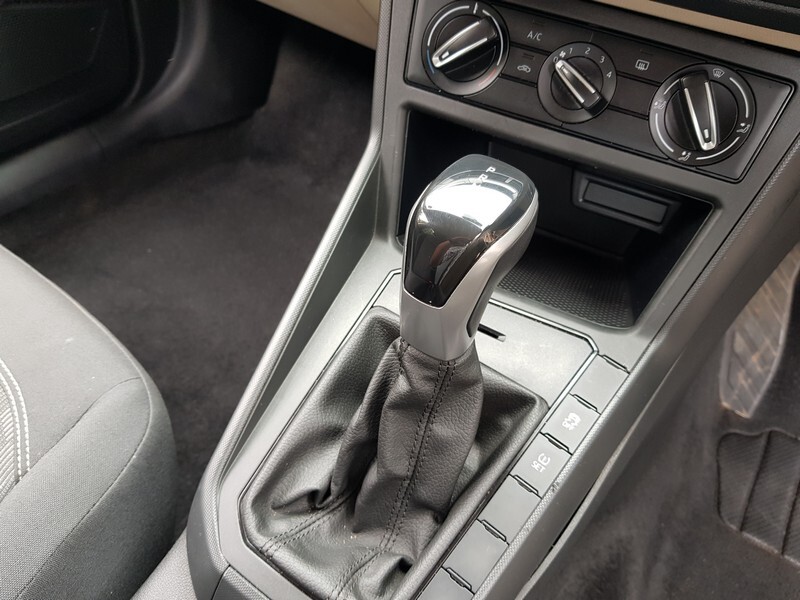 Volkswagen Polo SEDAN 1.0TSI STYLE