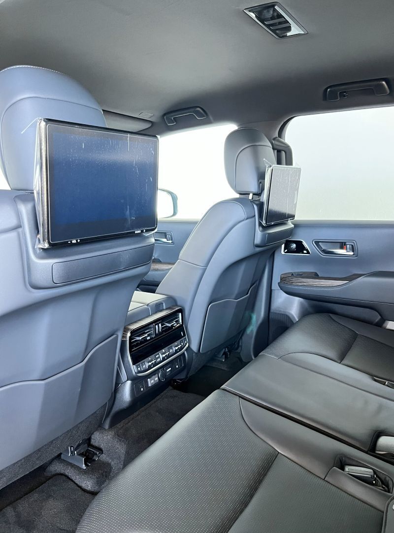 Toyota LAND CRUISER 300 3.5T ZX