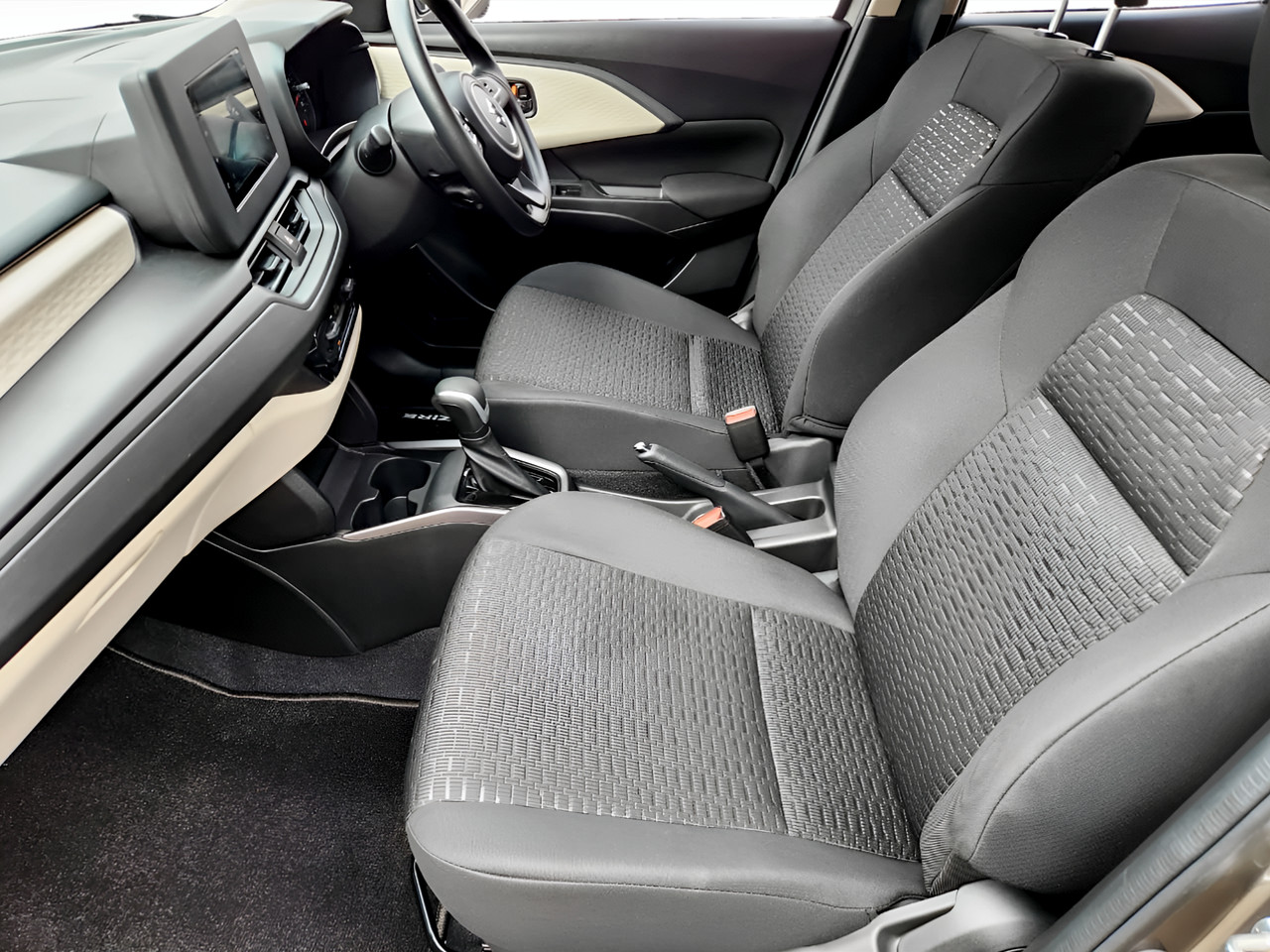 Suzuki DZIRE 1.2 GL+ CVT