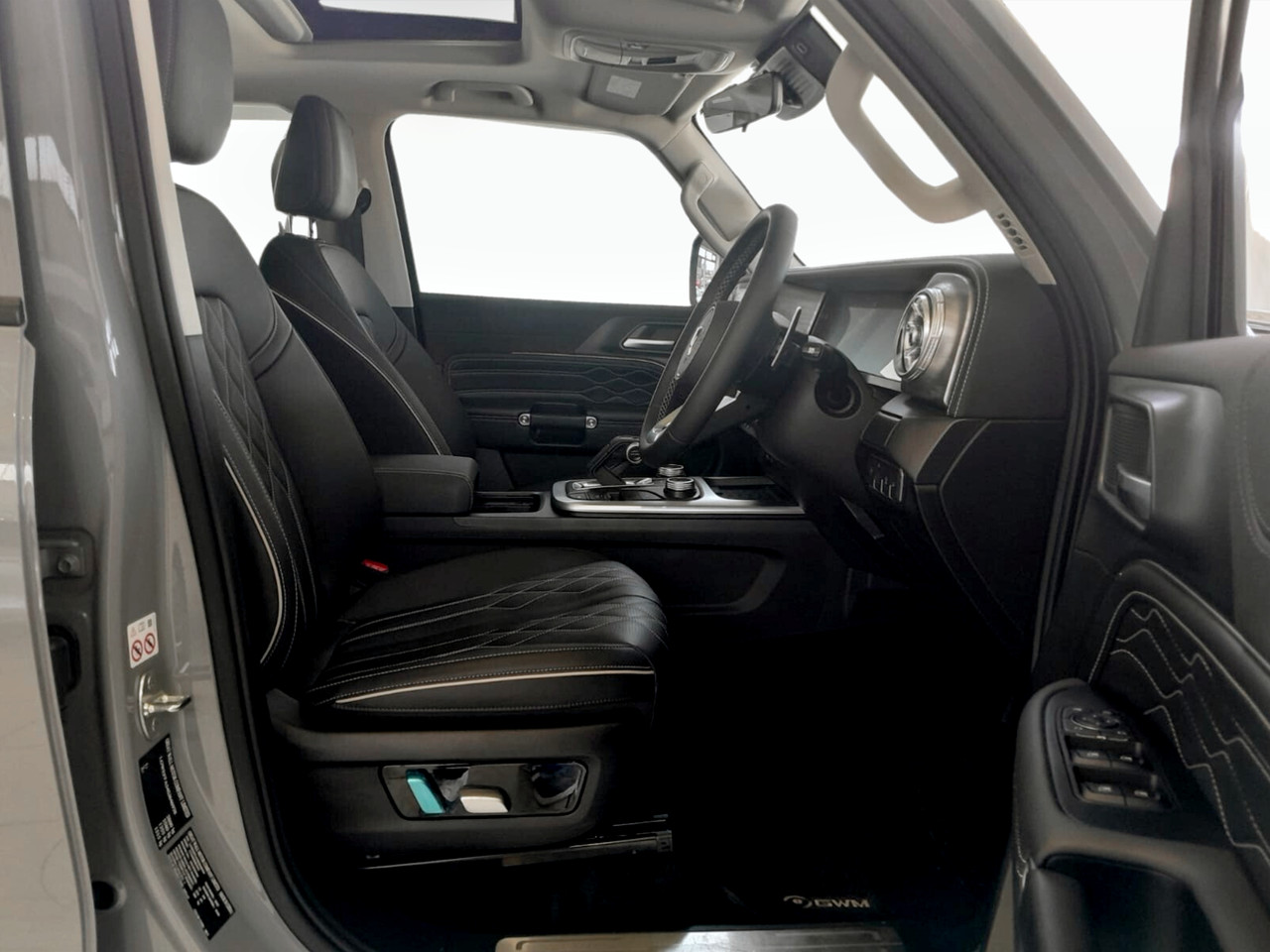 GWM TANK 300 2.4T LUXURY