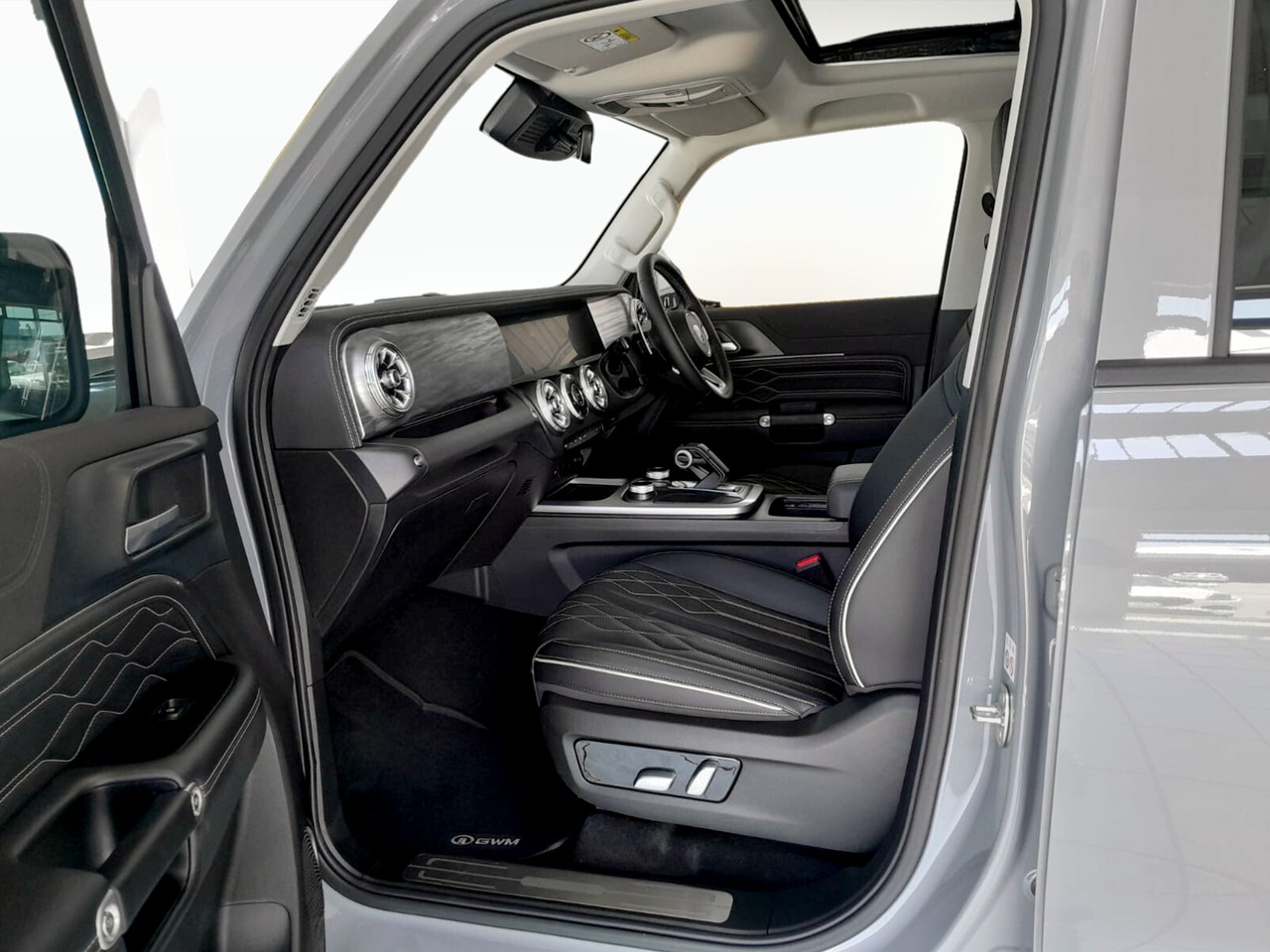GWM TANK 300 2.4T LUXURY