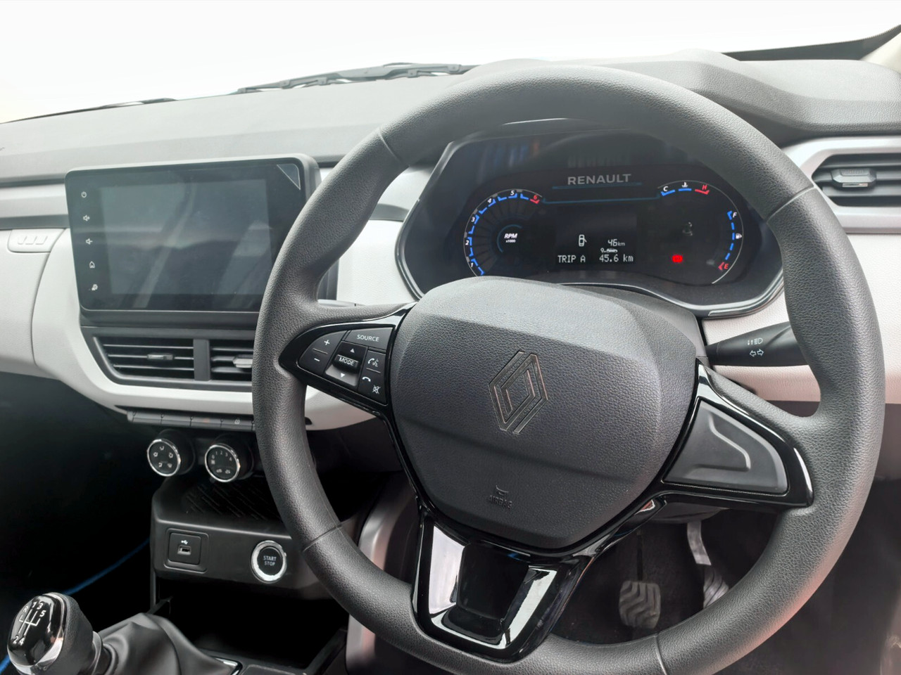 Renault KIGER 1.0 TECHNO MANUAL
