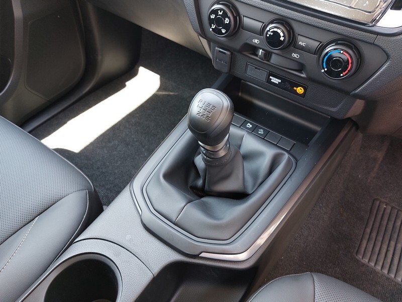 Isuzu D-Max 1.9TD EXTENDED CAB LS MANUAL