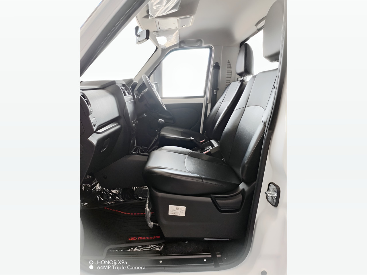 Mahindra PIK UP 2.2CRDE SINGLE CAB DROPSIDE S4 (AIRCON)