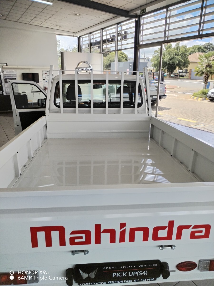Mahindra PIK UP 2.2CRDE SINGLE CAB DROPSIDE S4 (AIRCON)