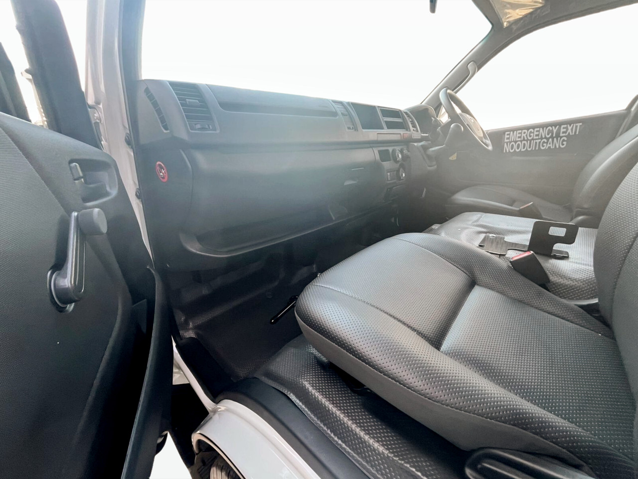 Toyota QUANTUM 2.5D-4D SES-FIKILE