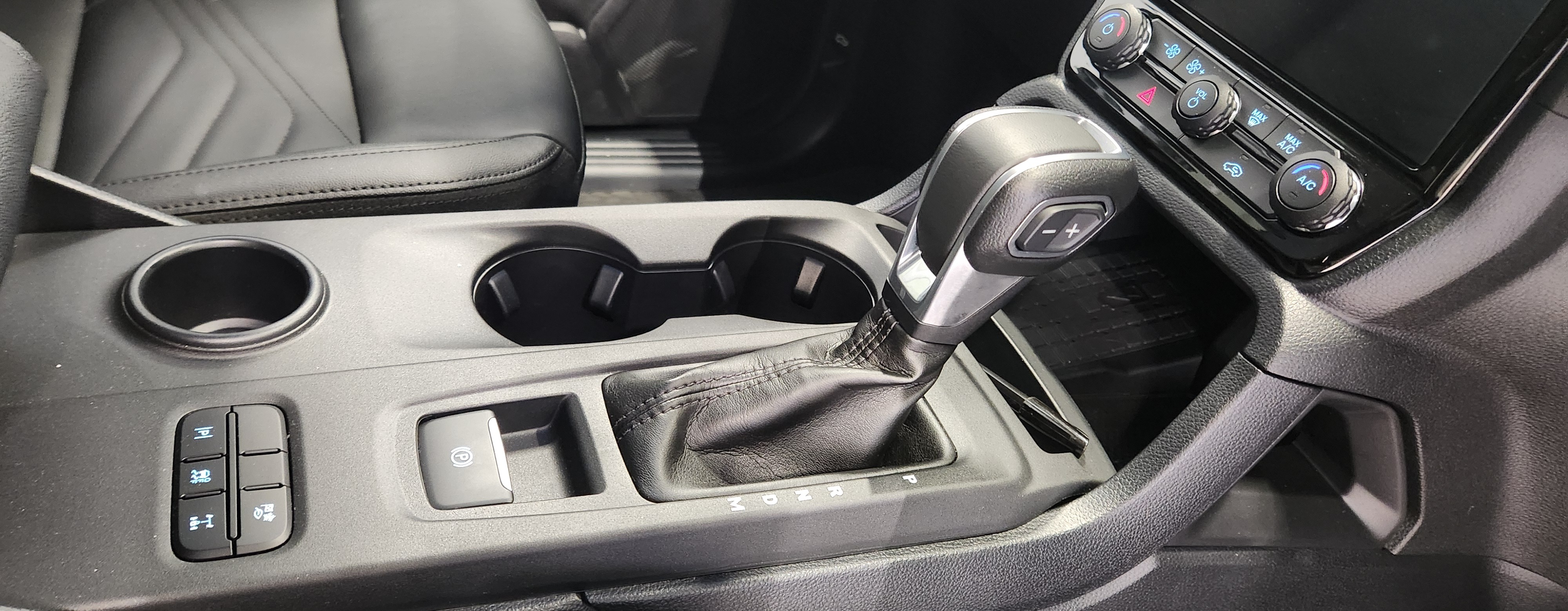 Ford EVEREST 2.0D BI-TURBO XLT A/T