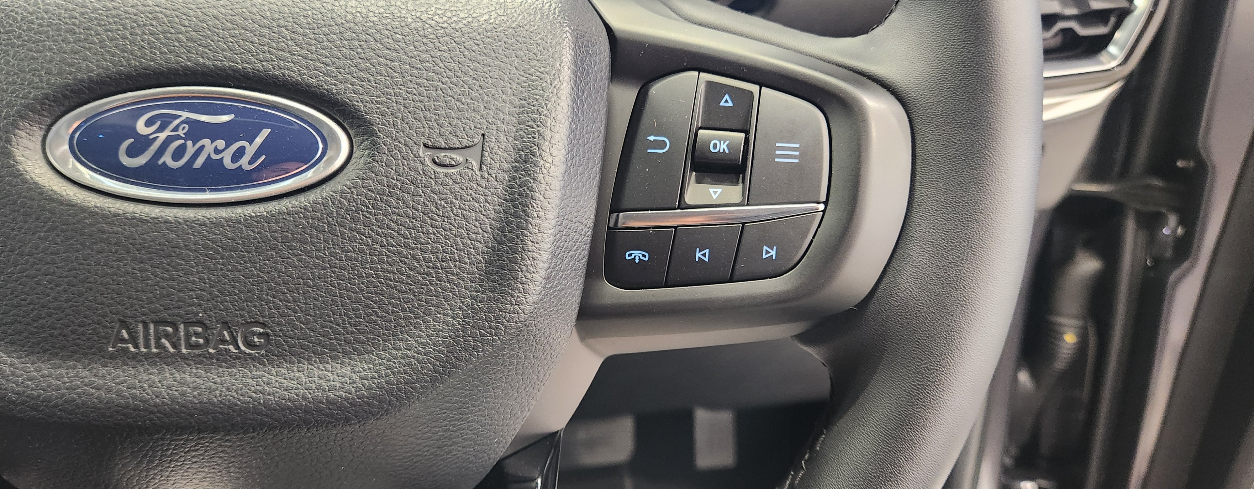 Ford EVEREST 2.0D BI-TURBO XLT A/T