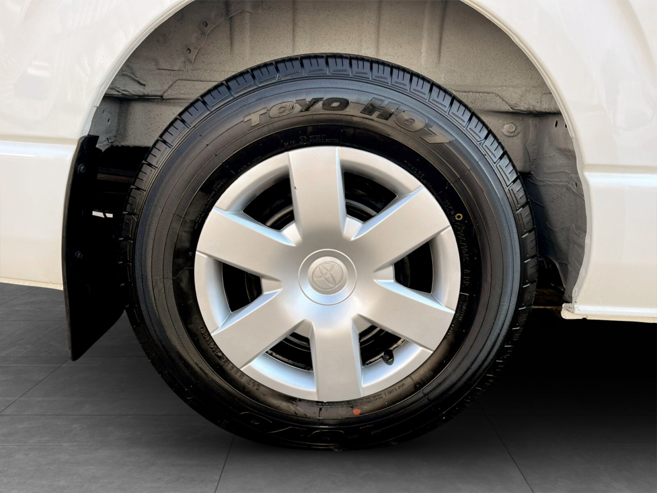 Toyota QUANTUM 2.5D-4D SES-FIKILE