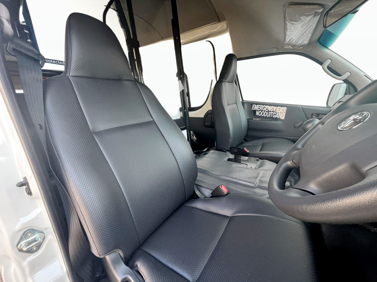 Toyota QUANTUM 2.5D-4D SES-FIKILE