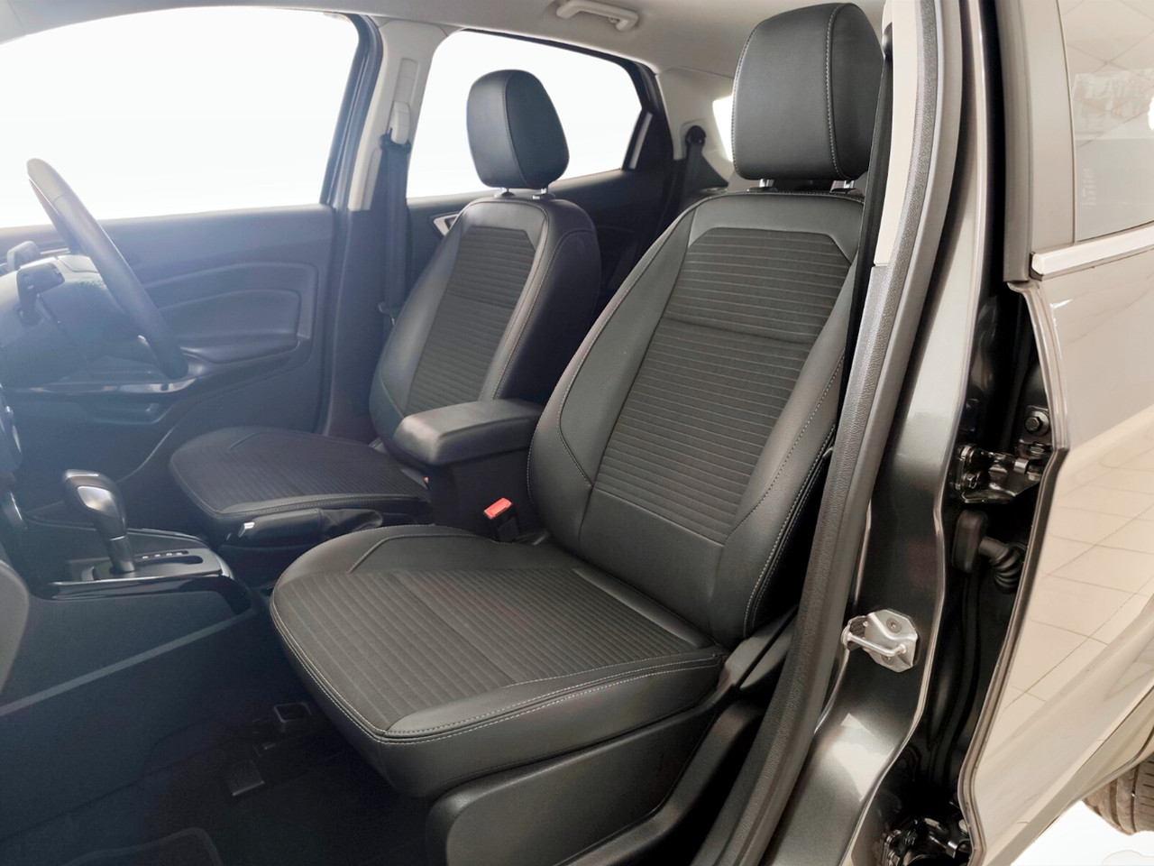 Ford EcoSport 1.0T TITANIUM AUTO
