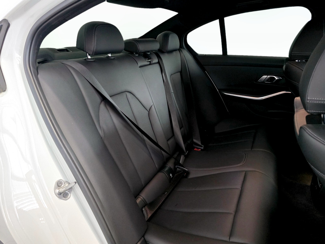 BMW 3 Series 318i M SPORT A/T (G20)