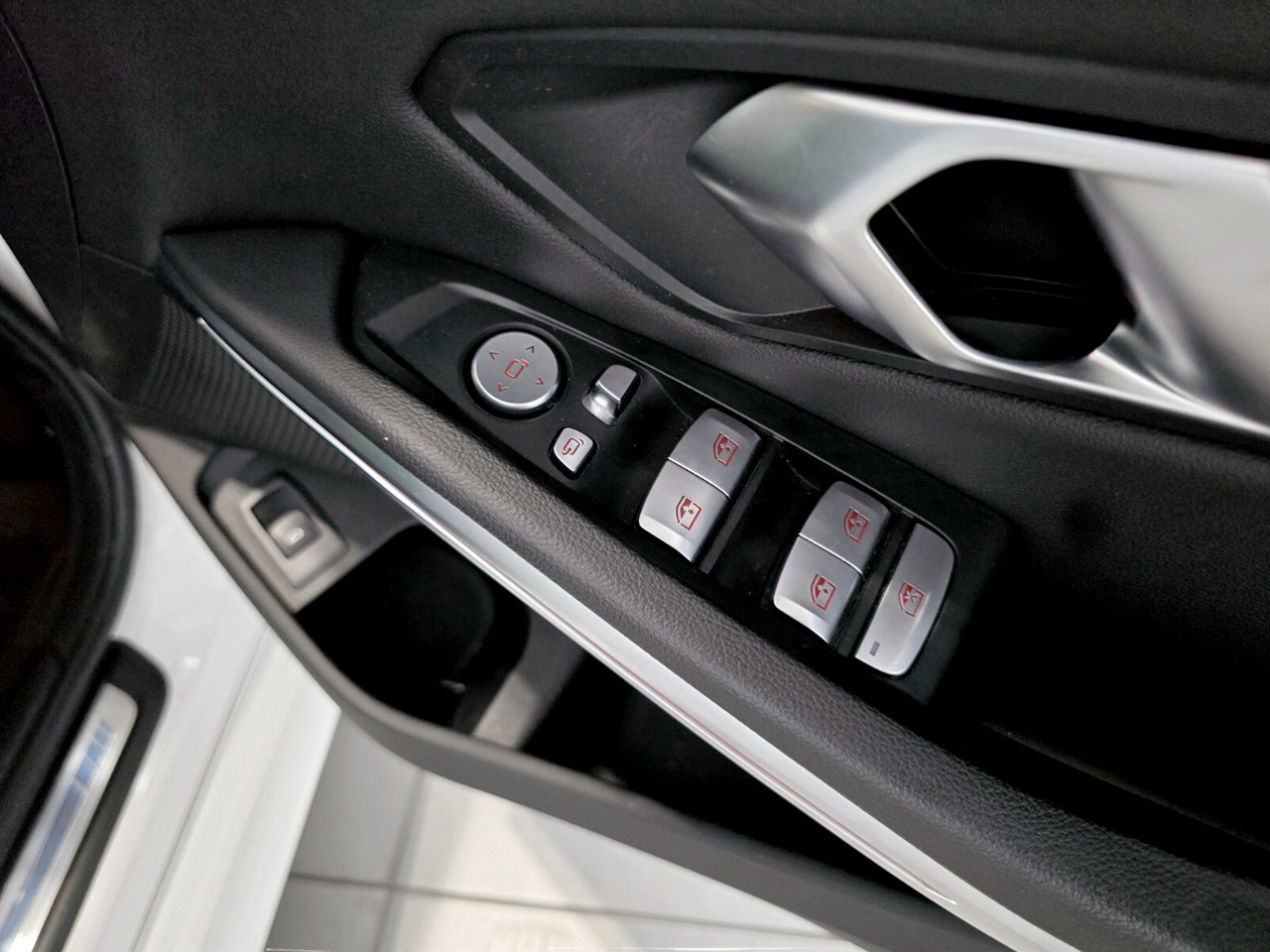 BMW 3 Series 318i M SPORT A/T (G20)
