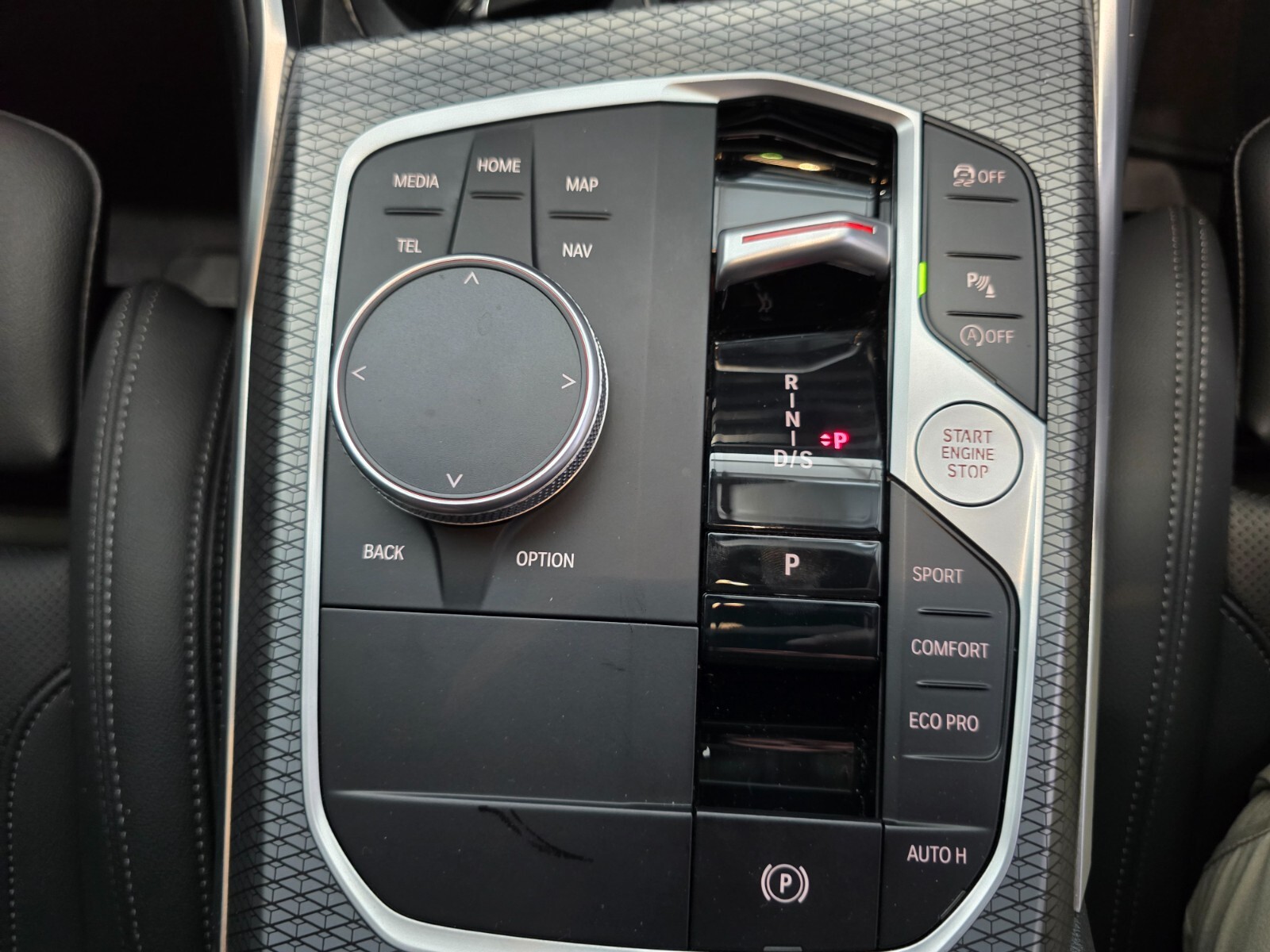BMW 3 Series 318i M SPORT A/T (G20)