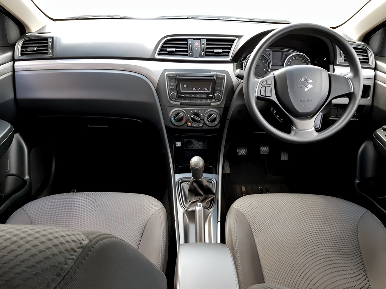 Suzuki CIAZ 1.5 GL MANUAL