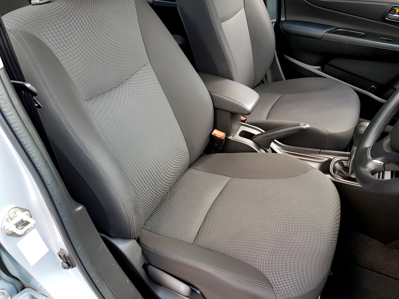Suzuki CIAZ 1.5 GL MANUAL