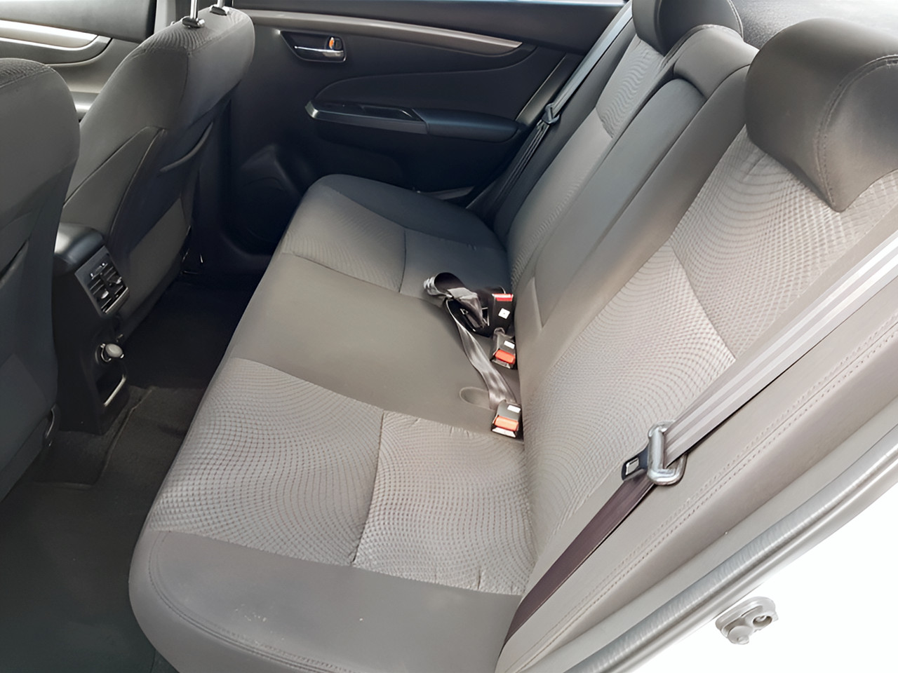 Suzuki CIAZ 1.5 GL MANUAL