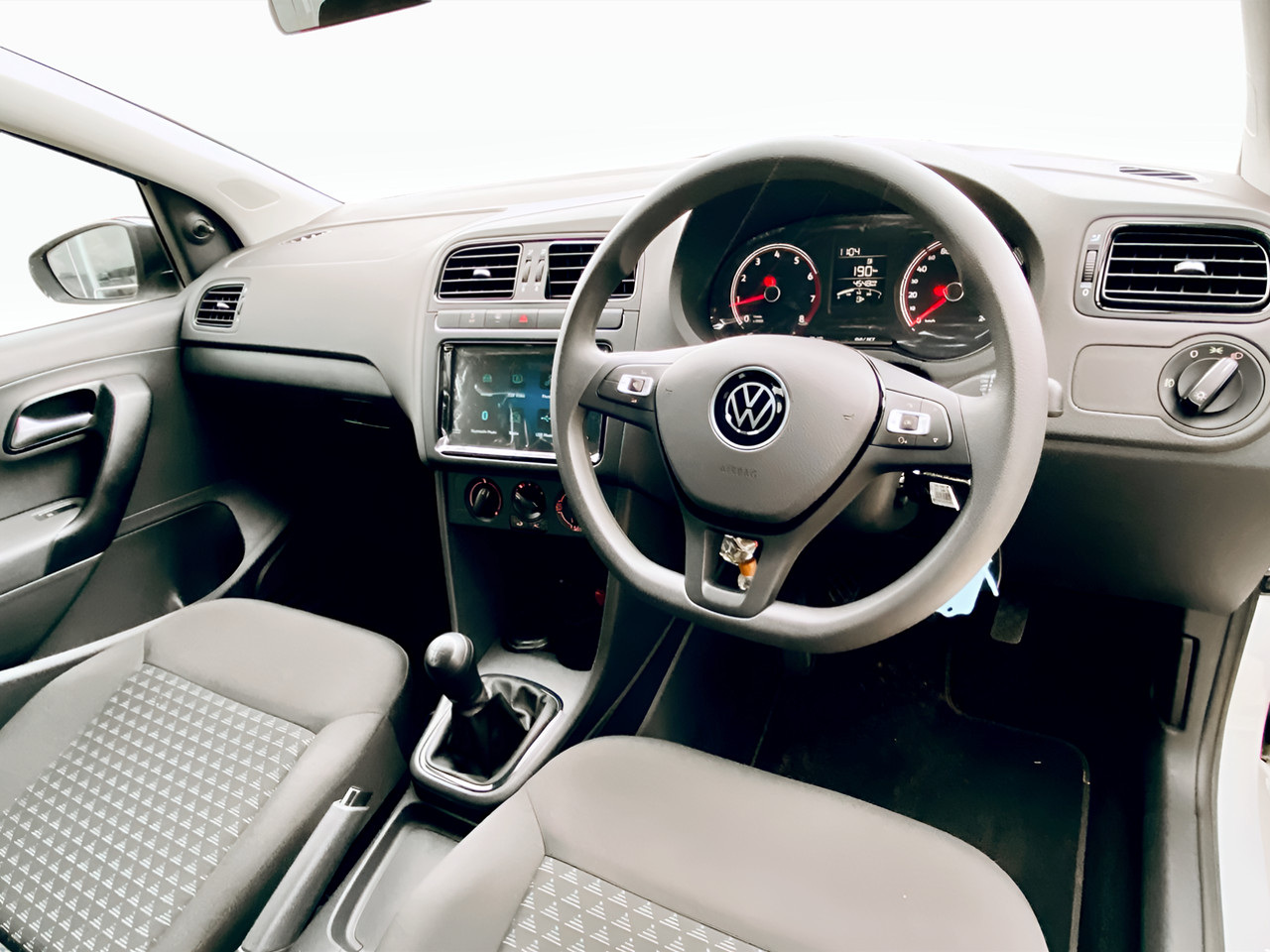 Volkswagen POLO VIVO HATCH 1.4