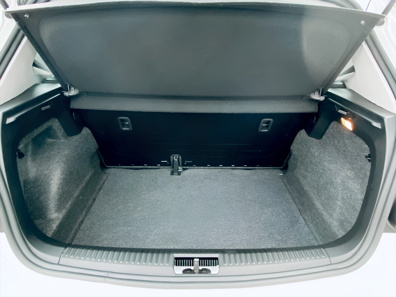 Volkswagen POLO VIVO HATCH 1.4