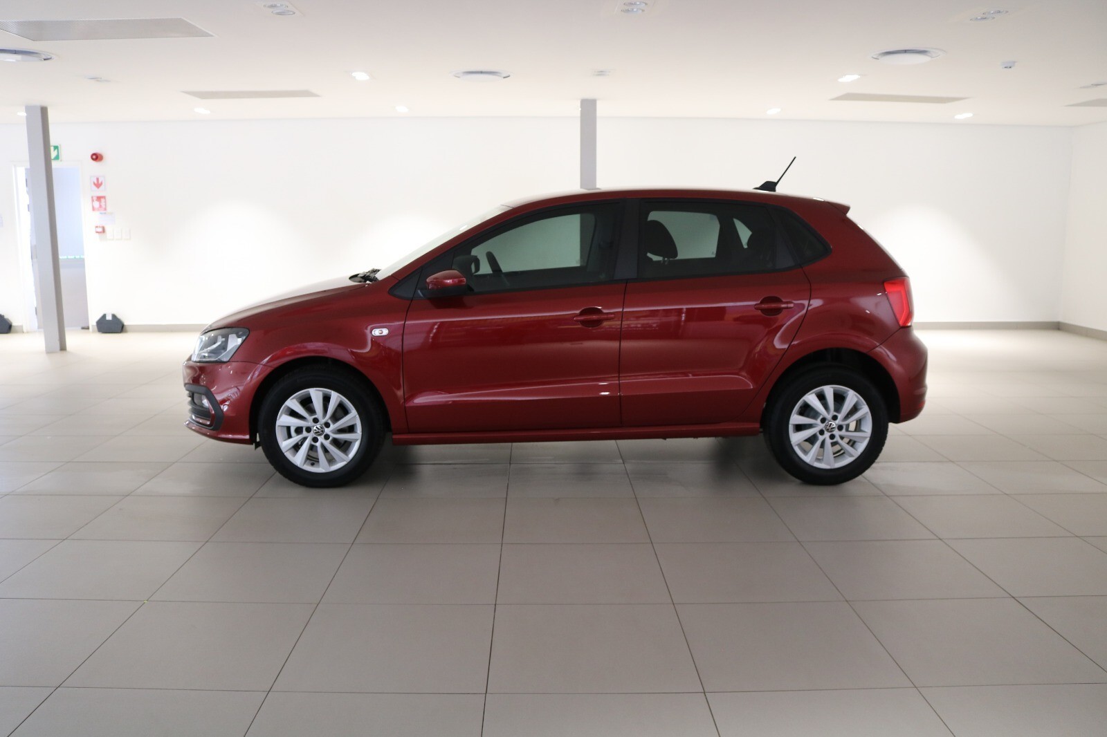 Volkswagen POLO VIVO 1.4 LIFE