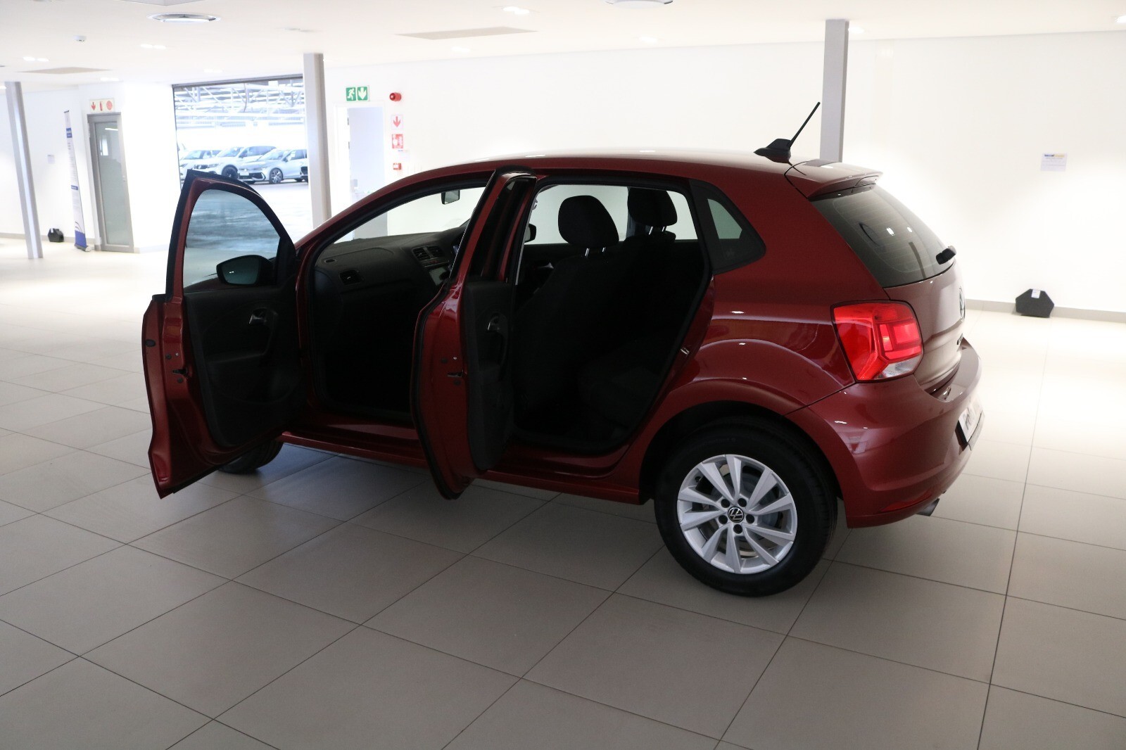 Volkswagen POLO VIVO 1.4 LIFE