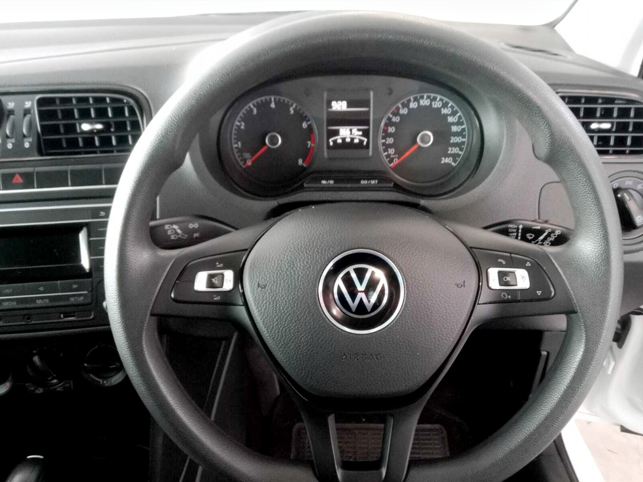 Volkswagen POLO VIVO HATCH 1.4