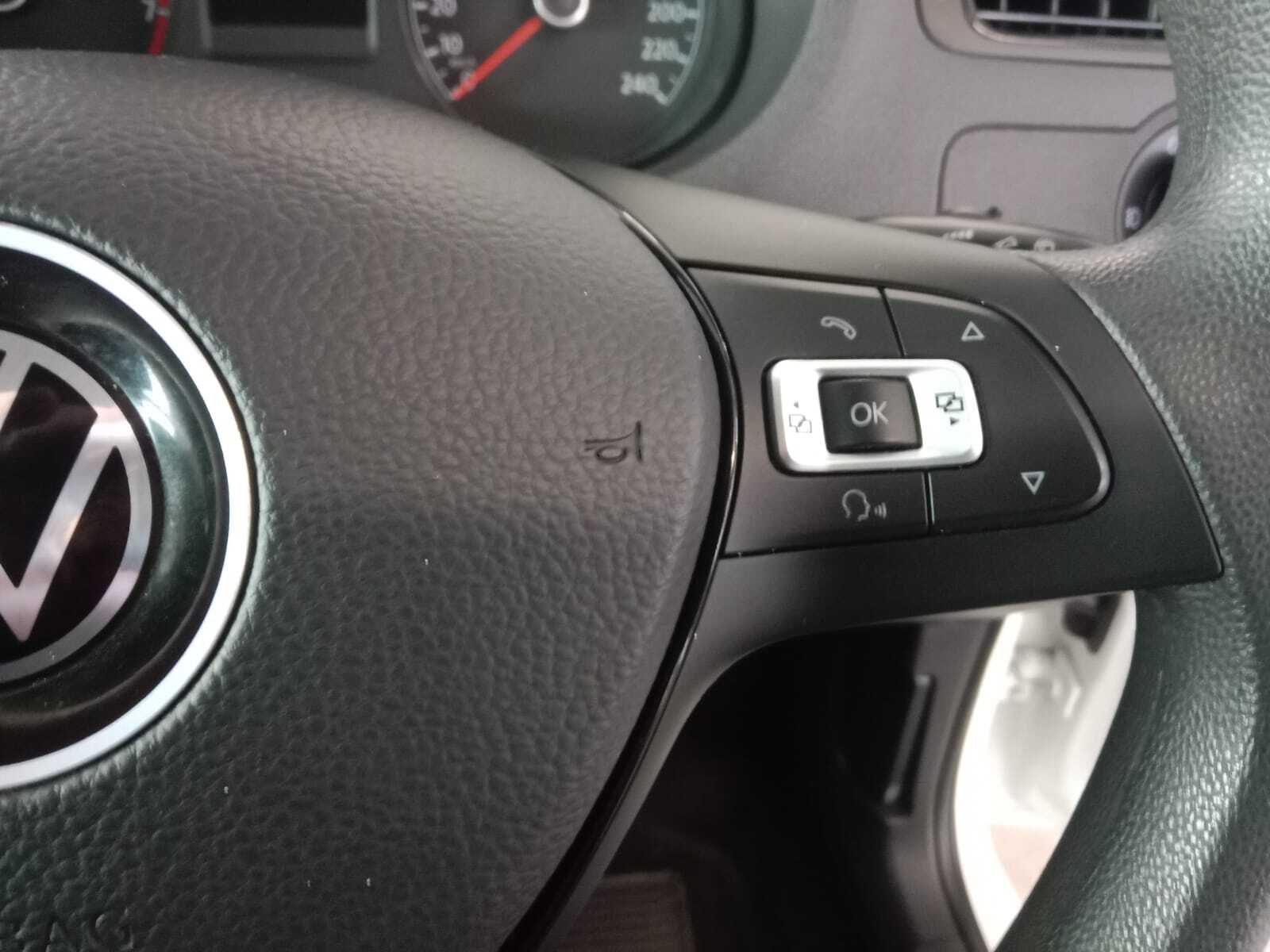 Volkswagen POLO VIVO HATCH 1.4