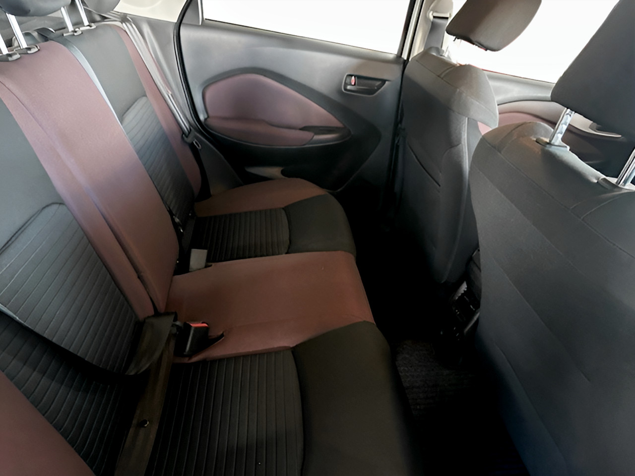 Toyota STARLET CROSS 1.5 XS AUTO