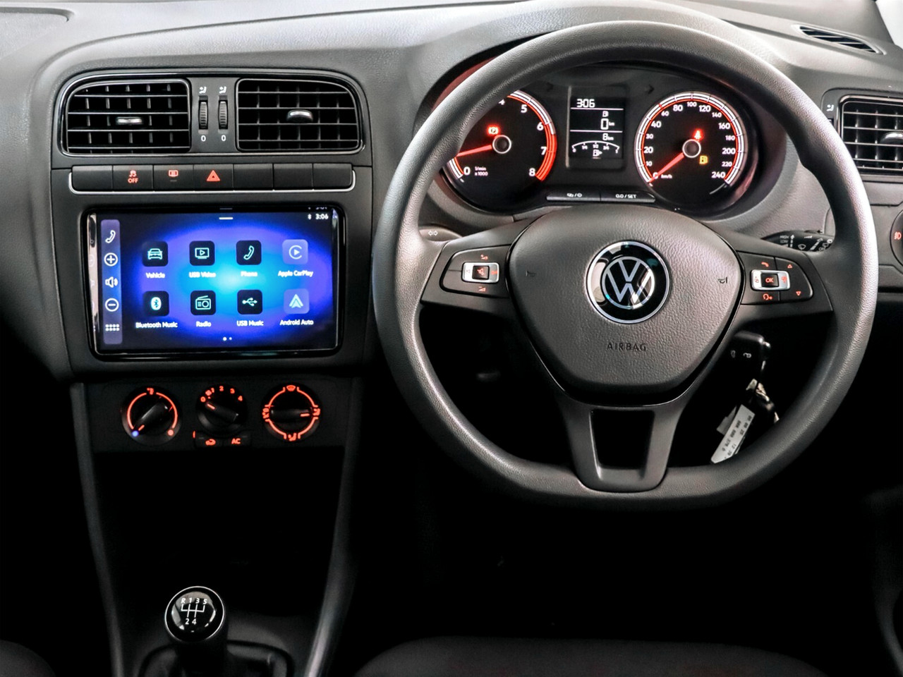 Volkswagen POLO VIVO 1.4 LIFE