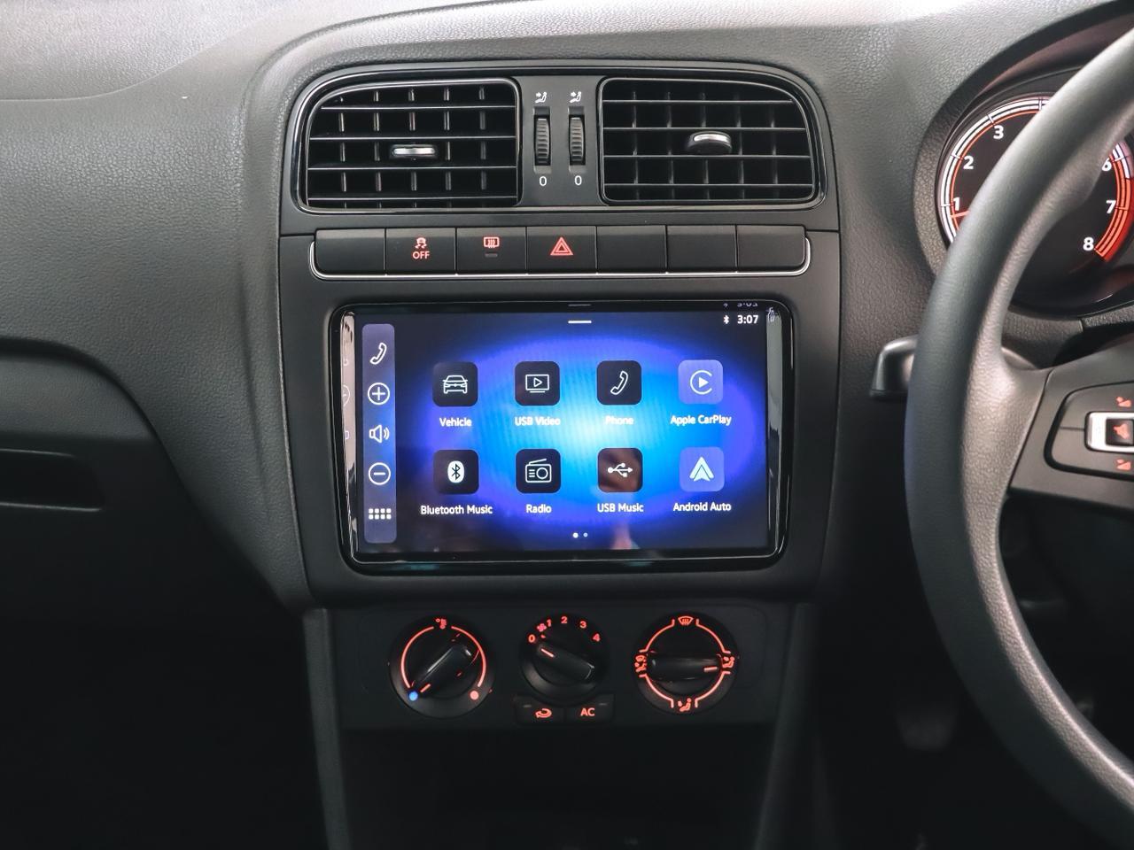 Volkswagen POLO VIVO 1.4 LIFE