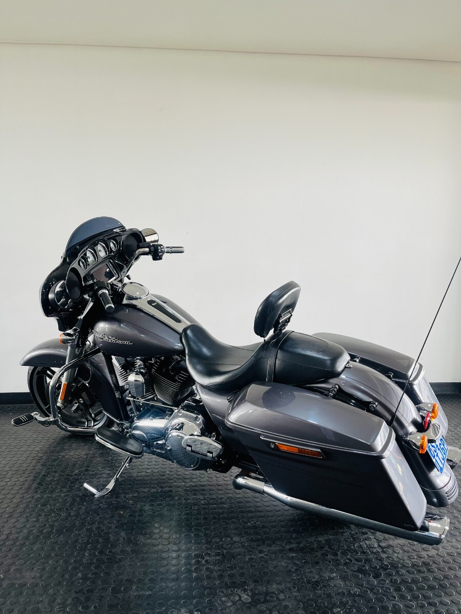 Harley-Davidson TOURING STREET GLIDE SPECIAL