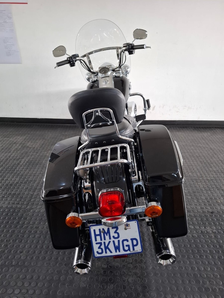 Harley-Davidson TOURING ROAD KING