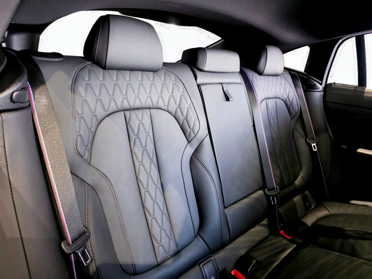 BMW X6 M60i M SPORT PRO (G06)