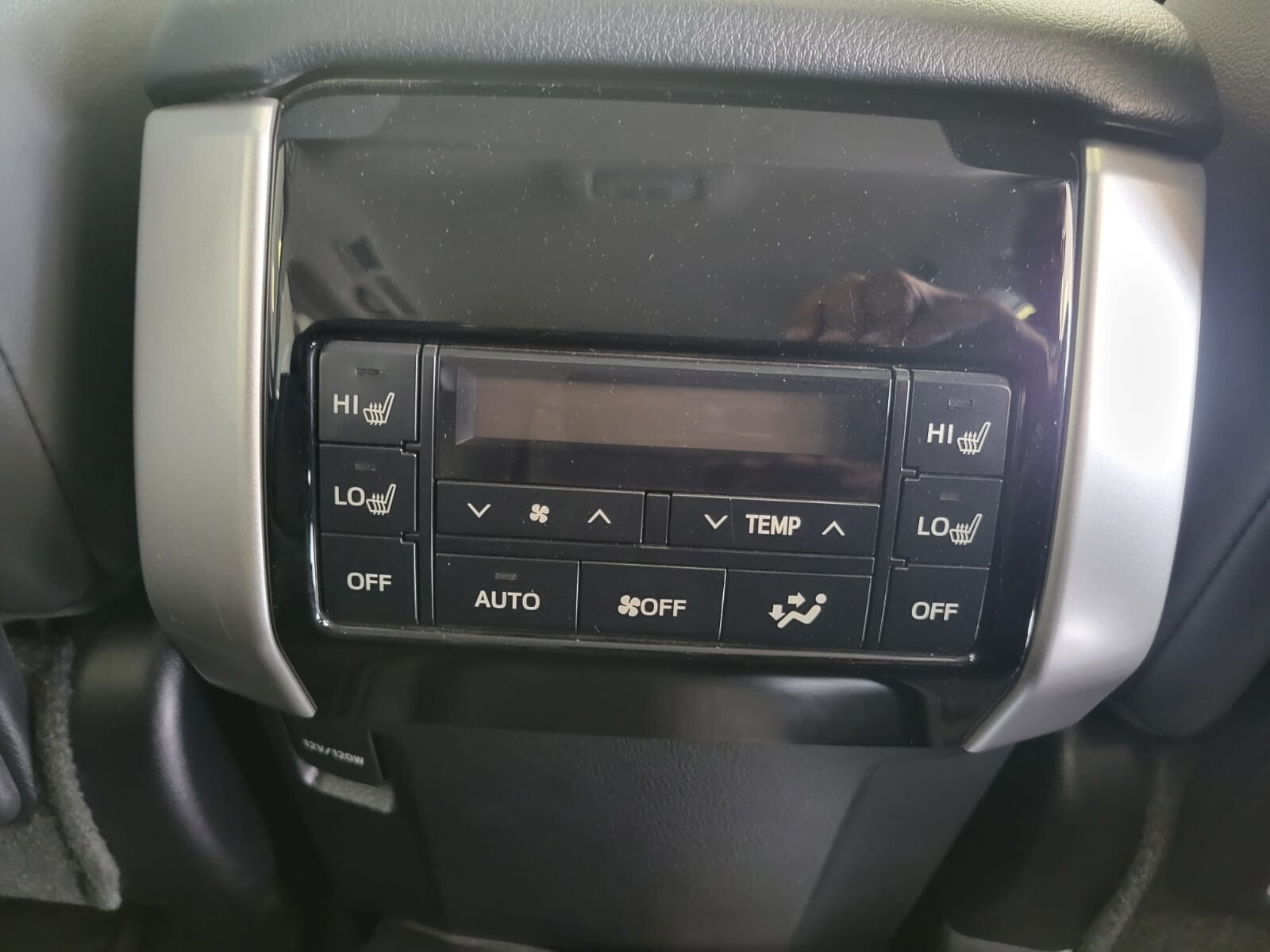 Toyota Land Cruiser Prado 2.8GD VX-L