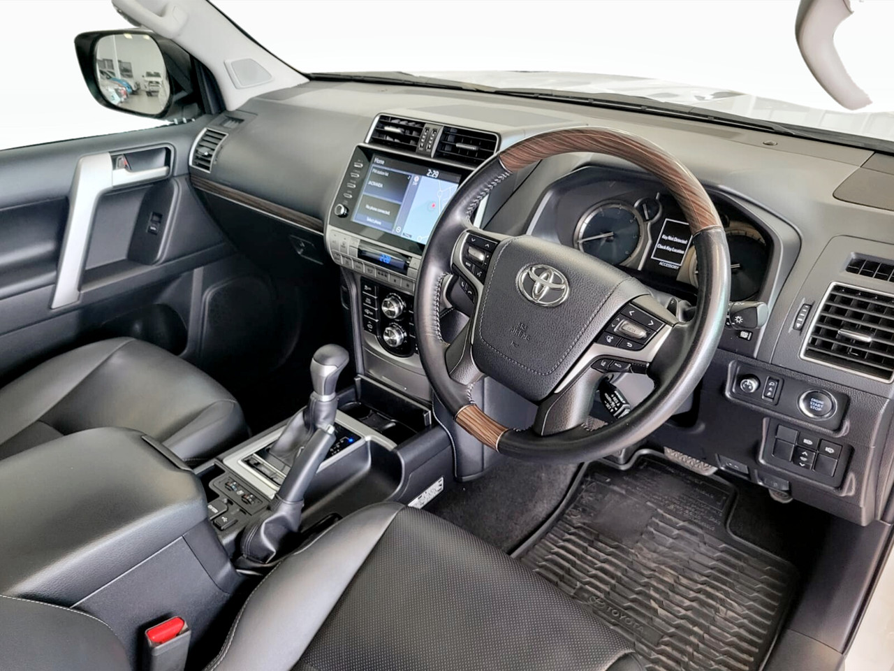 Toyota Land Cruiser Prado 2.8GD VX-L