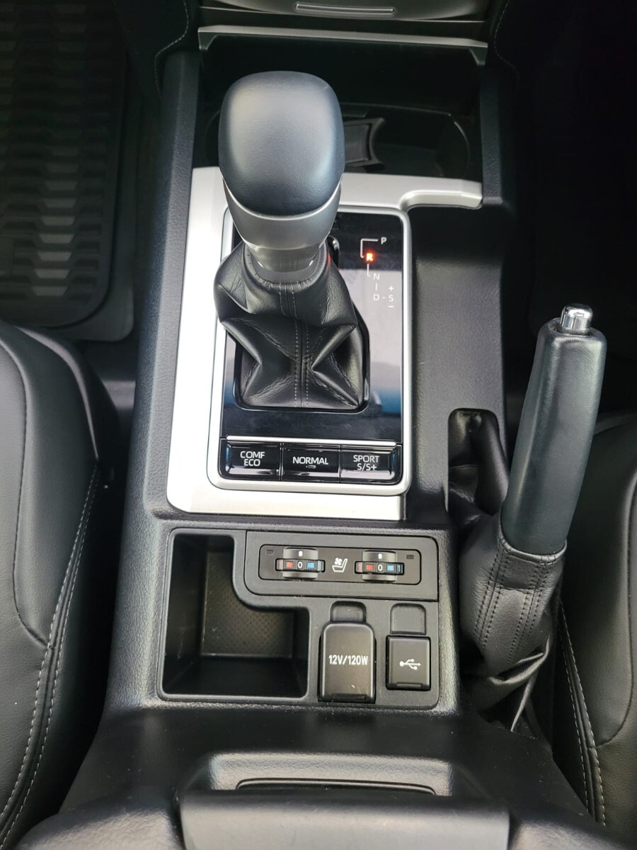 Toyota Land Cruiser Prado 2.8GD VX-L