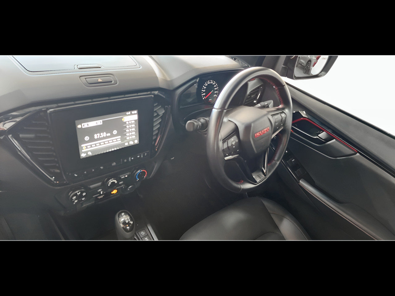Isuzu D-Max 1.9 Ddi D/Cab 4×4 X-RIDER Black A/T RHD