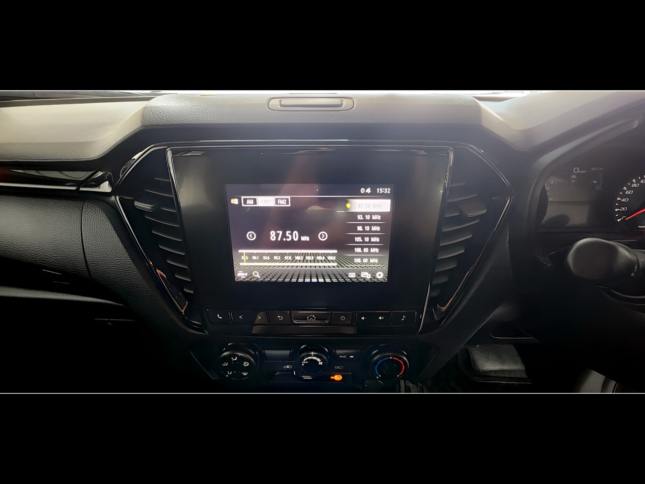Isuzu D-Max 1.9 Ddi D/Cab 4×4 X-RIDER Black A/T RHD